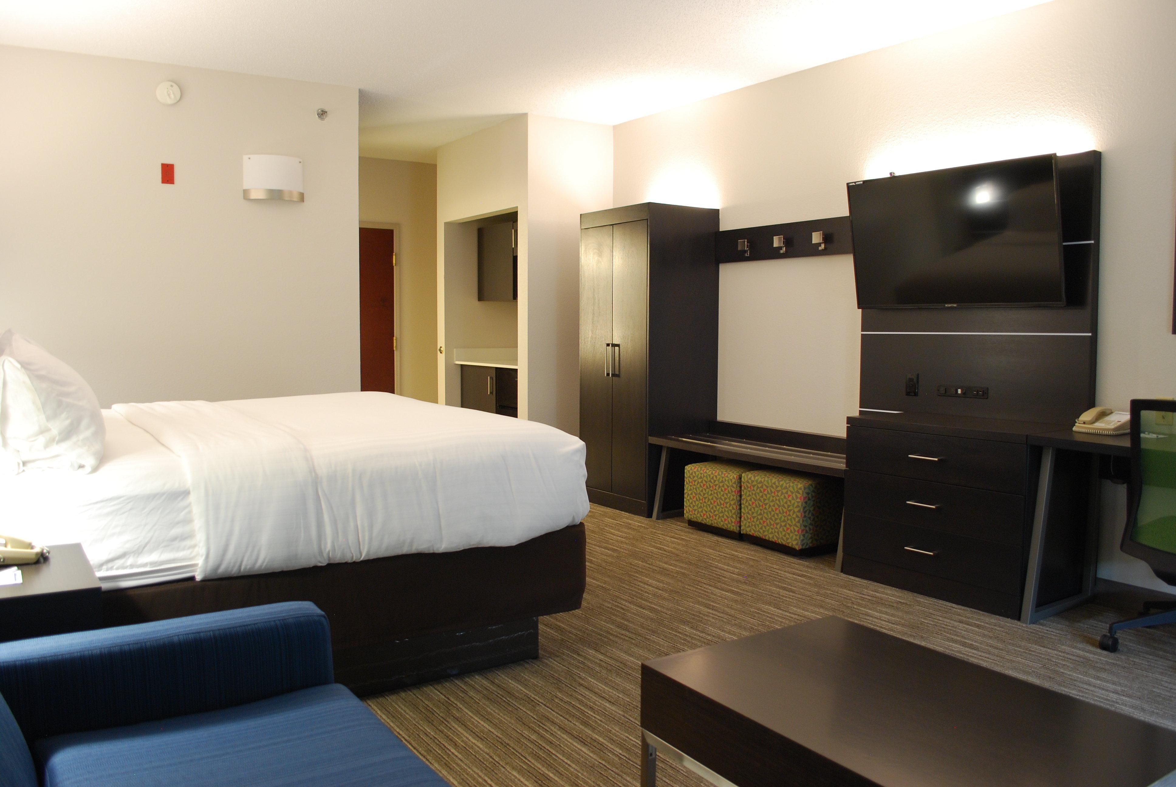 Holiday Inn Express Hotel & Suites Kingsport-Meadowview I-26 By Ihg Exterior photo