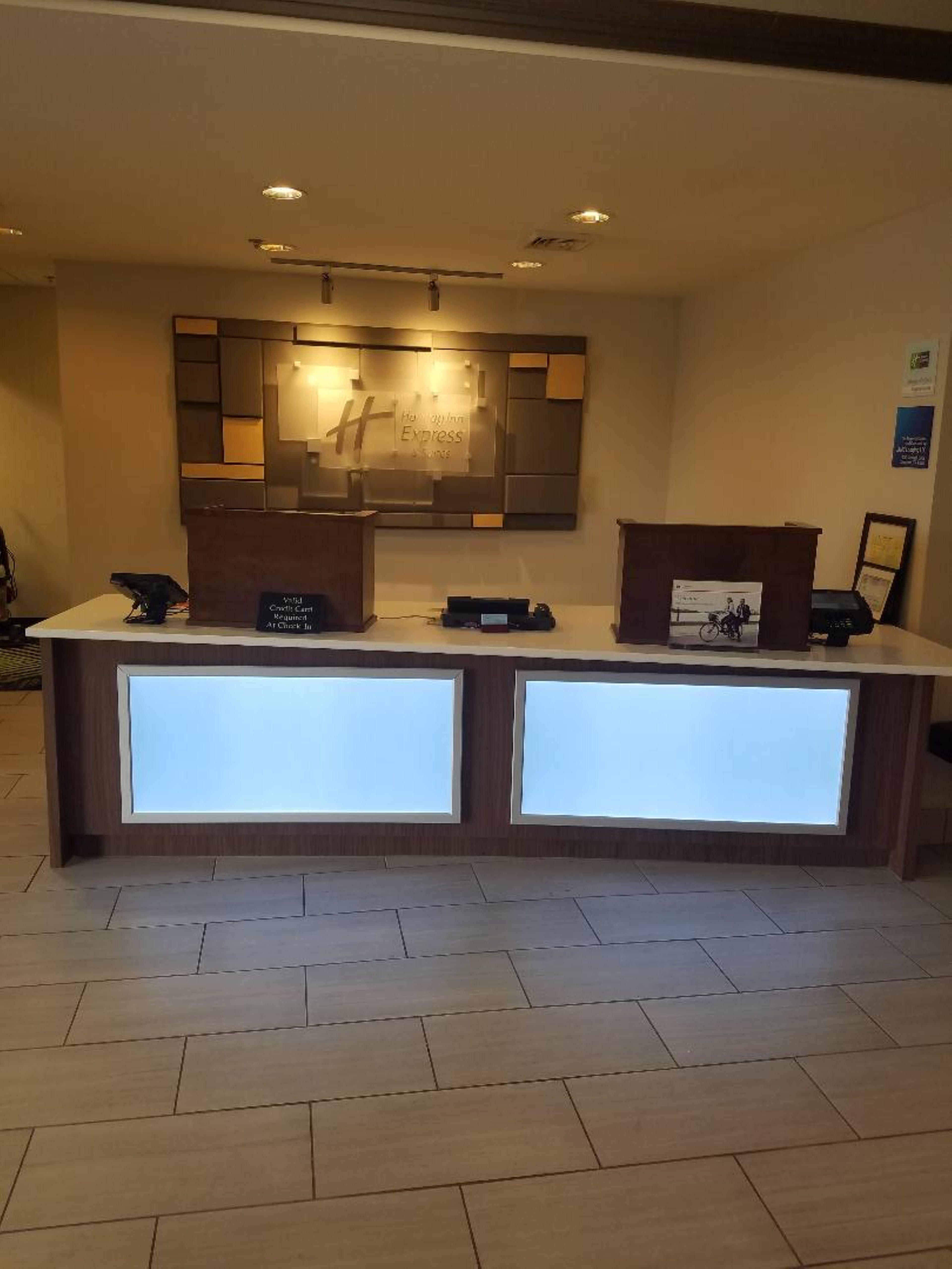 Holiday Inn Express Hotel & Suites Kingsport-Meadowview I-26 By Ihg Exterior photo